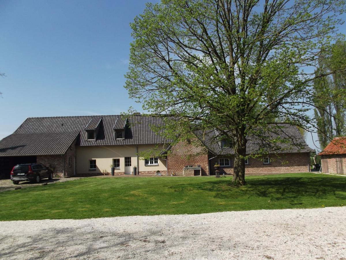 Bed and Breakfast Au Bonheur Frontalier Steenvoorde Exterior foto