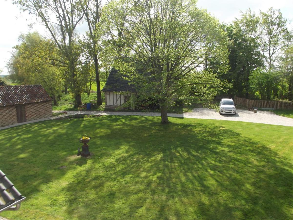 Bed and Breakfast Au Bonheur Frontalier Steenvoorde Exterior foto
